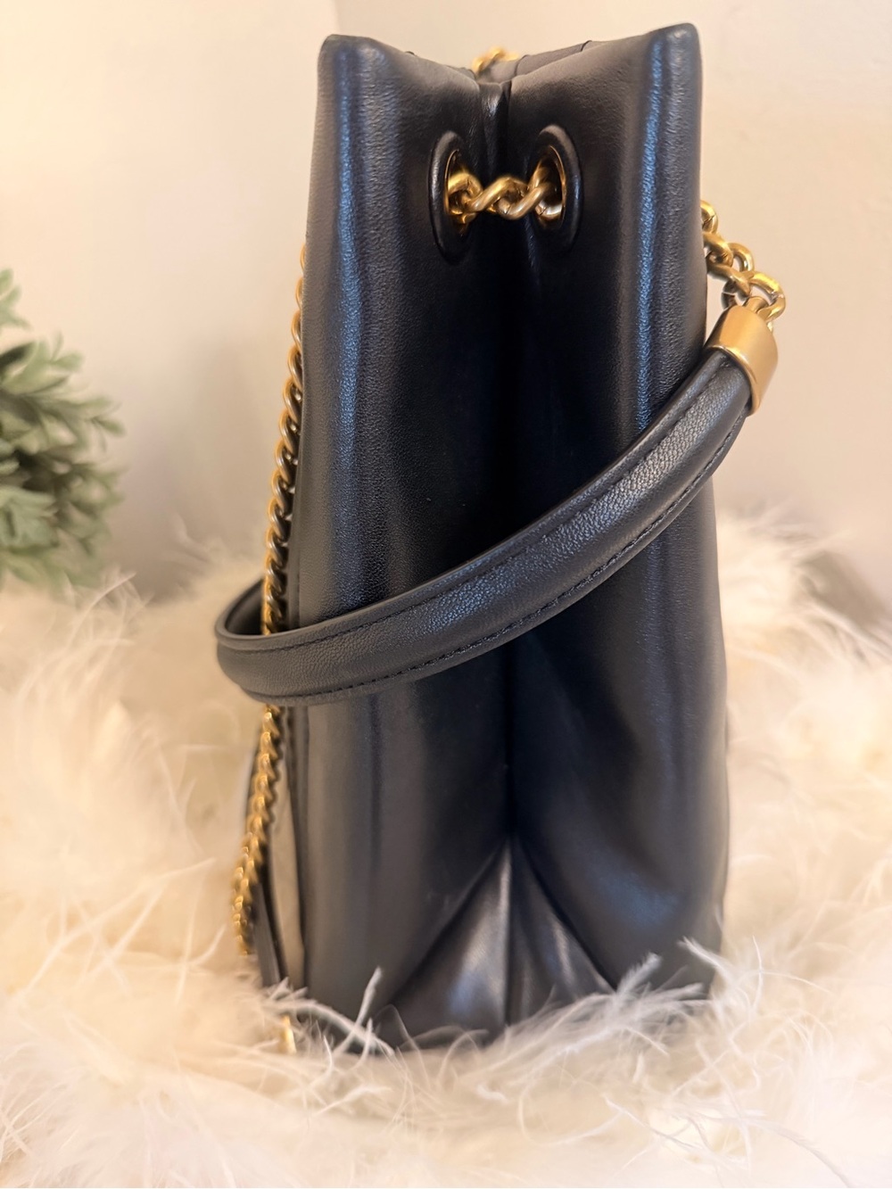 Tory Burch black leather Kira tote bag with Goldtone hardware - Picture 8 of 9